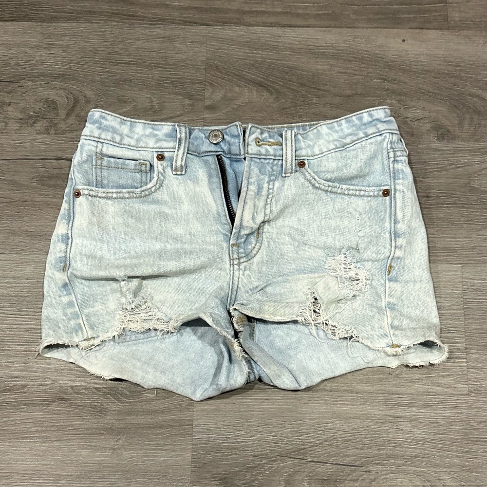 Old Navy High Rise Light Wash Distressed Jean Shorts (OG Straight)